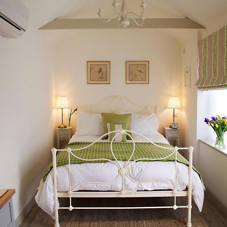 RudgwickThe Coach House住宿加早餐旅馆 外观 照片